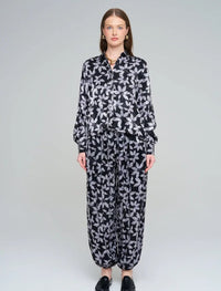 Leaf Patterned, Elasticated Waist, Draped Women's Shirt - Black