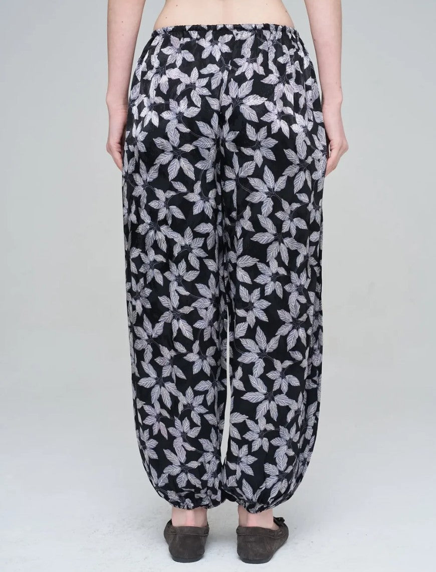 Leaf Patterned Elasticated Hem Viscose Women's Trousers - Black