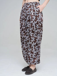 Leaf Patterned Viscose Women's Trousers with Elasticated Hem - Chocolate