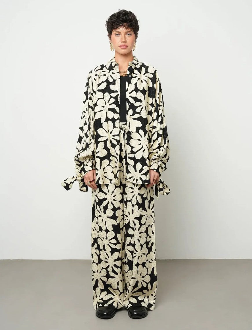 Floral Oversize Satin Shirt - Skin & Black