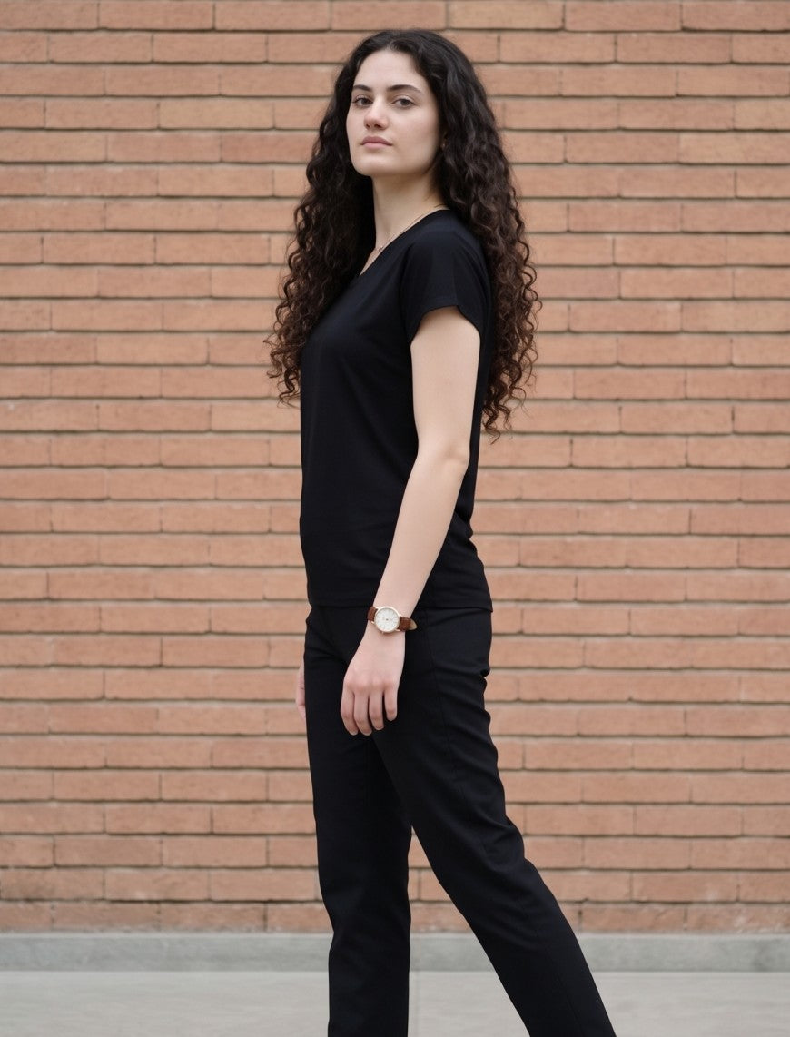 Round Neck T-Shirt - Black