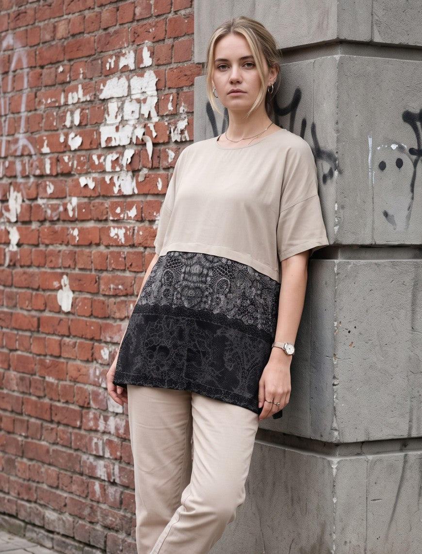 Round Neck T-Shirt - Skin & Black